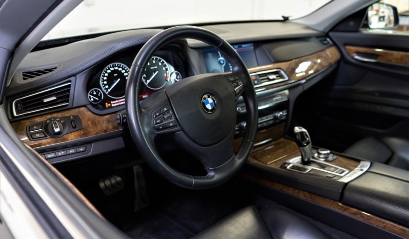 BMW 750Li aut. full